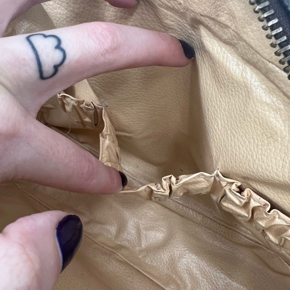 Louis Vuitton Pouch - Picture 9 of 12